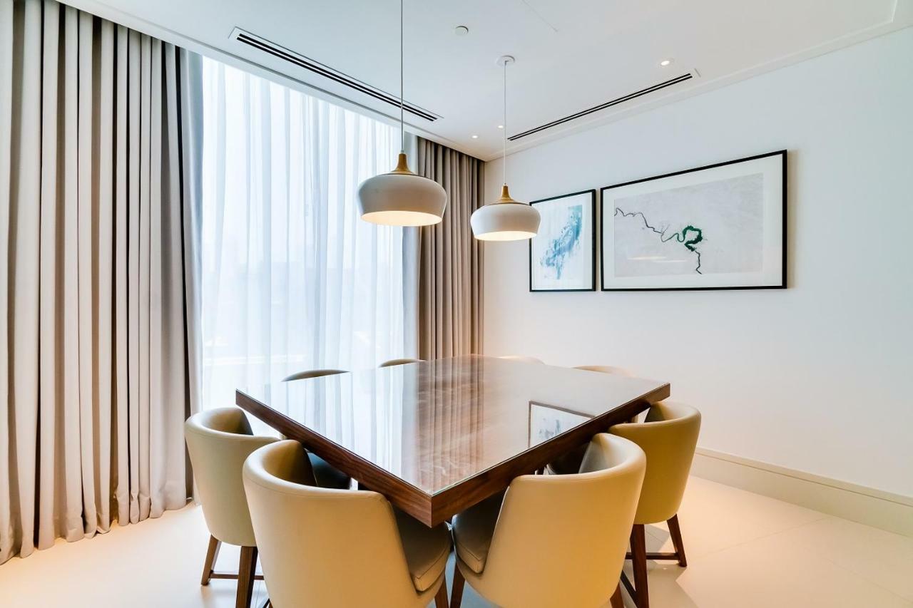 Appartamento con 3 Camere da Letto e Vista Burj Khalifa